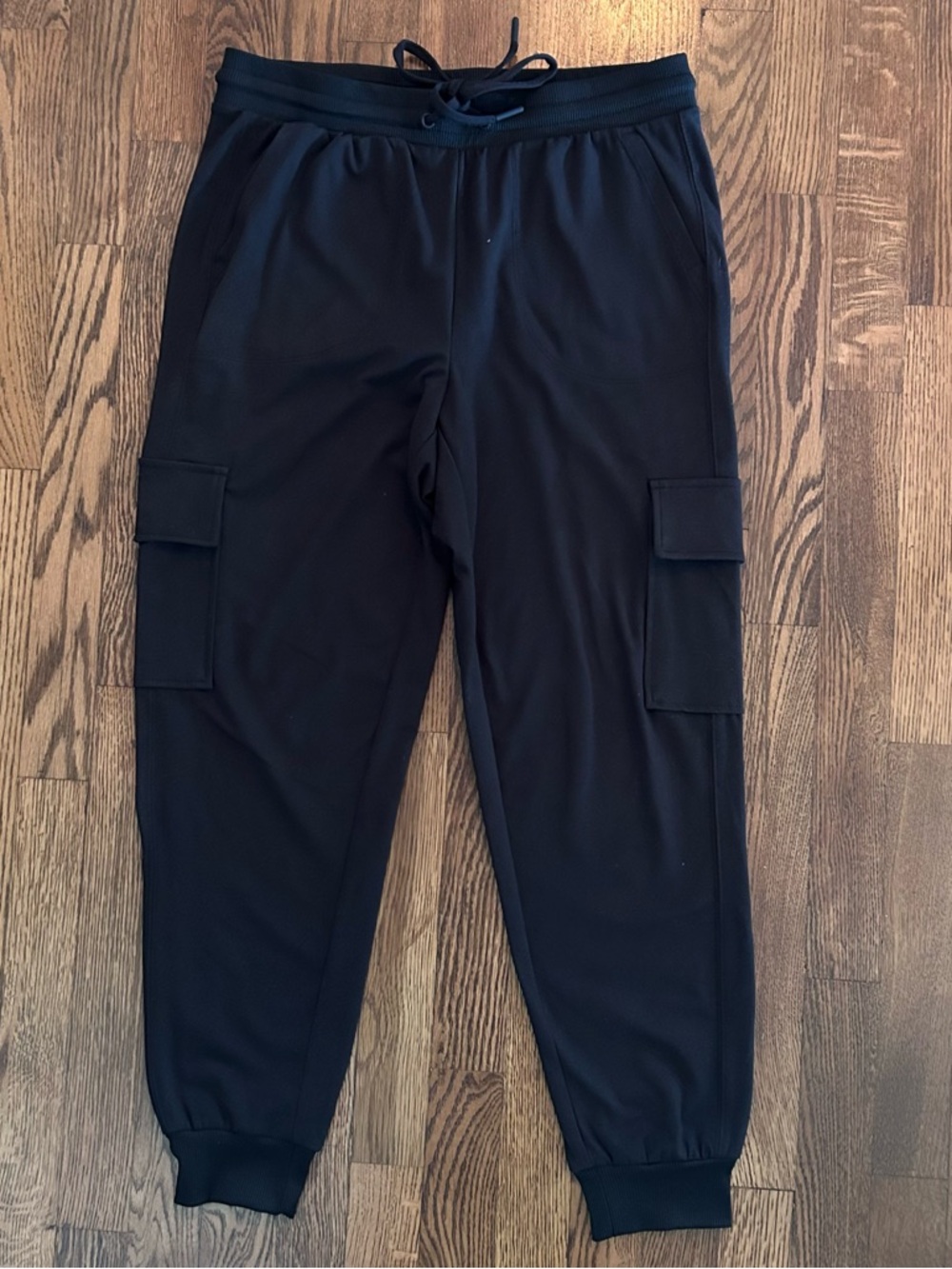 Women’s Black Drawstring Cargo Joggers Medium